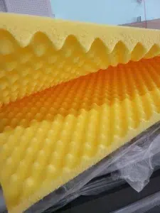 Mút trứng tiêu âm dày 5cm 5 mut-trung-tieu-am-mau-vang